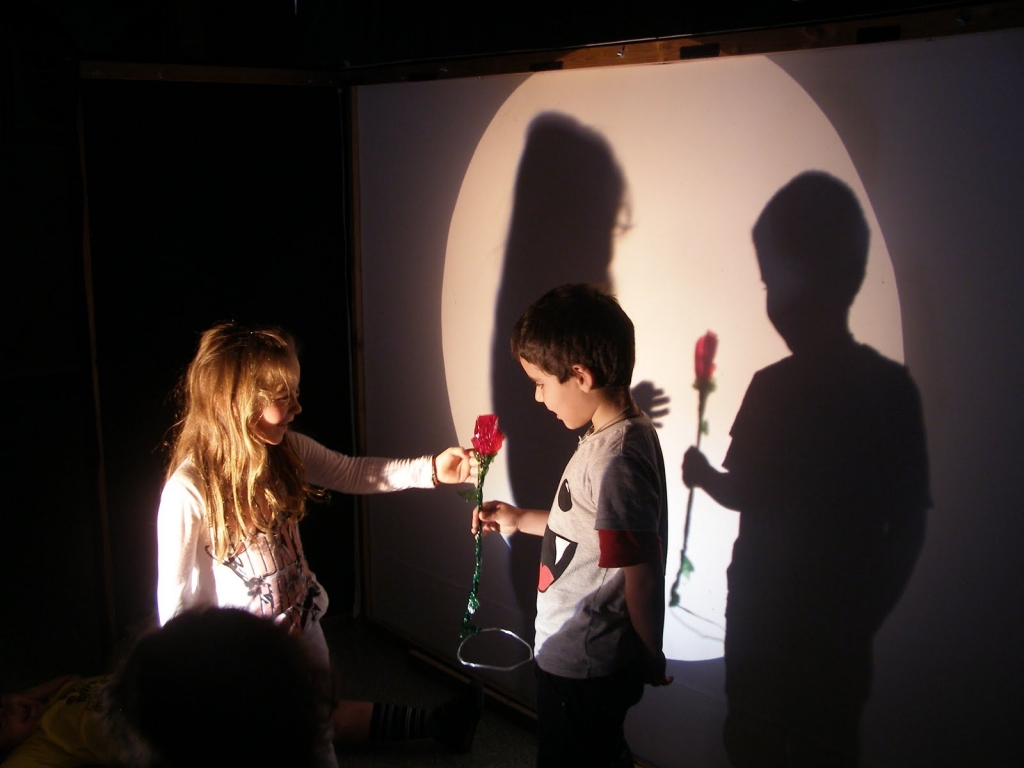 Ombres participatives. Contes